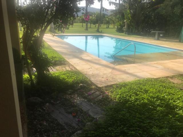 Recanto Do Golfista Hotel Гуаружа Екстериор снимка